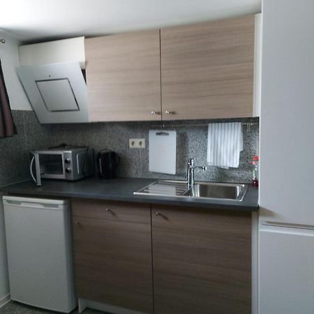 Zimmer In Direkter Naehe Zu Basel Grenzach-Wyhlen Bagian luar foto