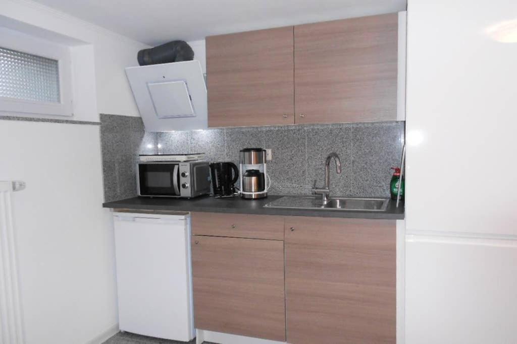 Zimmer In Direkter Naehe Zu Basel Grenzach-Wyhlen Bagian luar foto